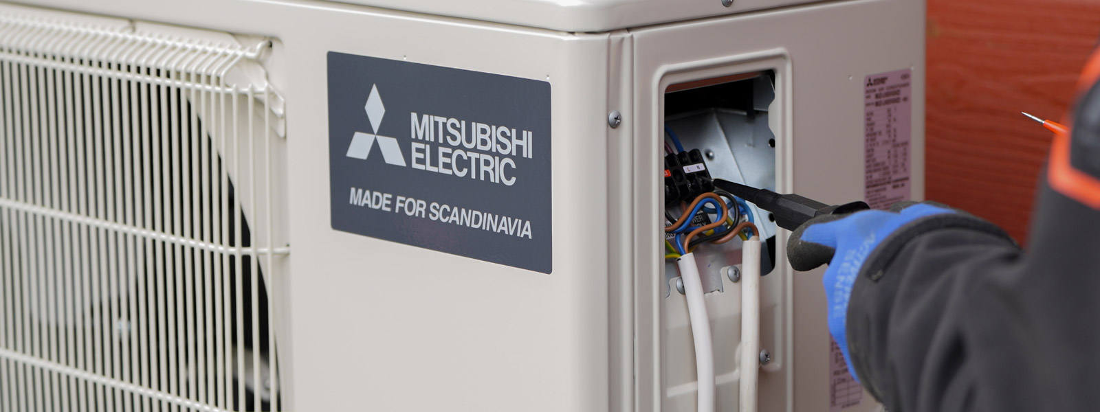 Mitsubishi Electric ilmalämpöpumpun ulkoyksikön asennus.